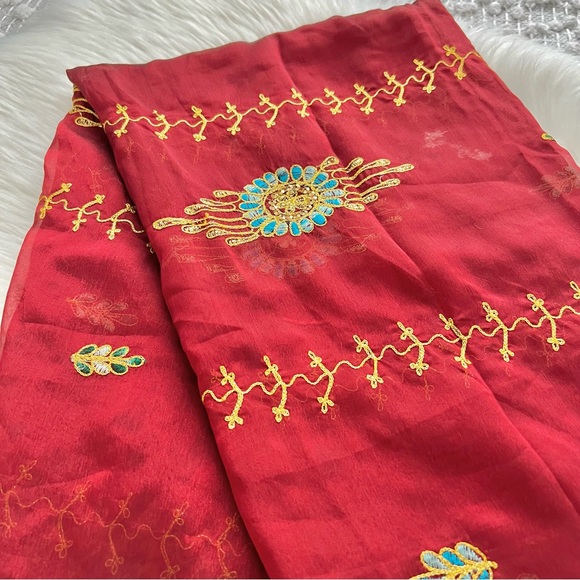 Vintage Indian Scarf - Picture 3 of 4